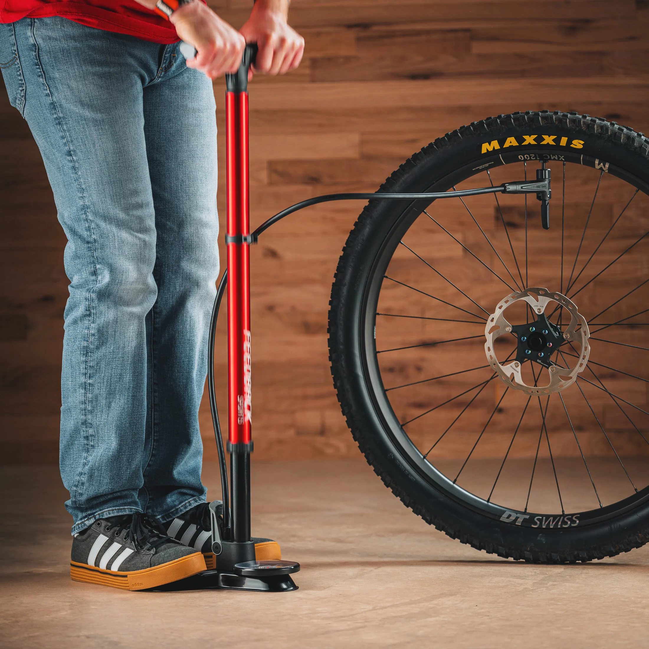 Pneuma CC Floor Pump - Image 2