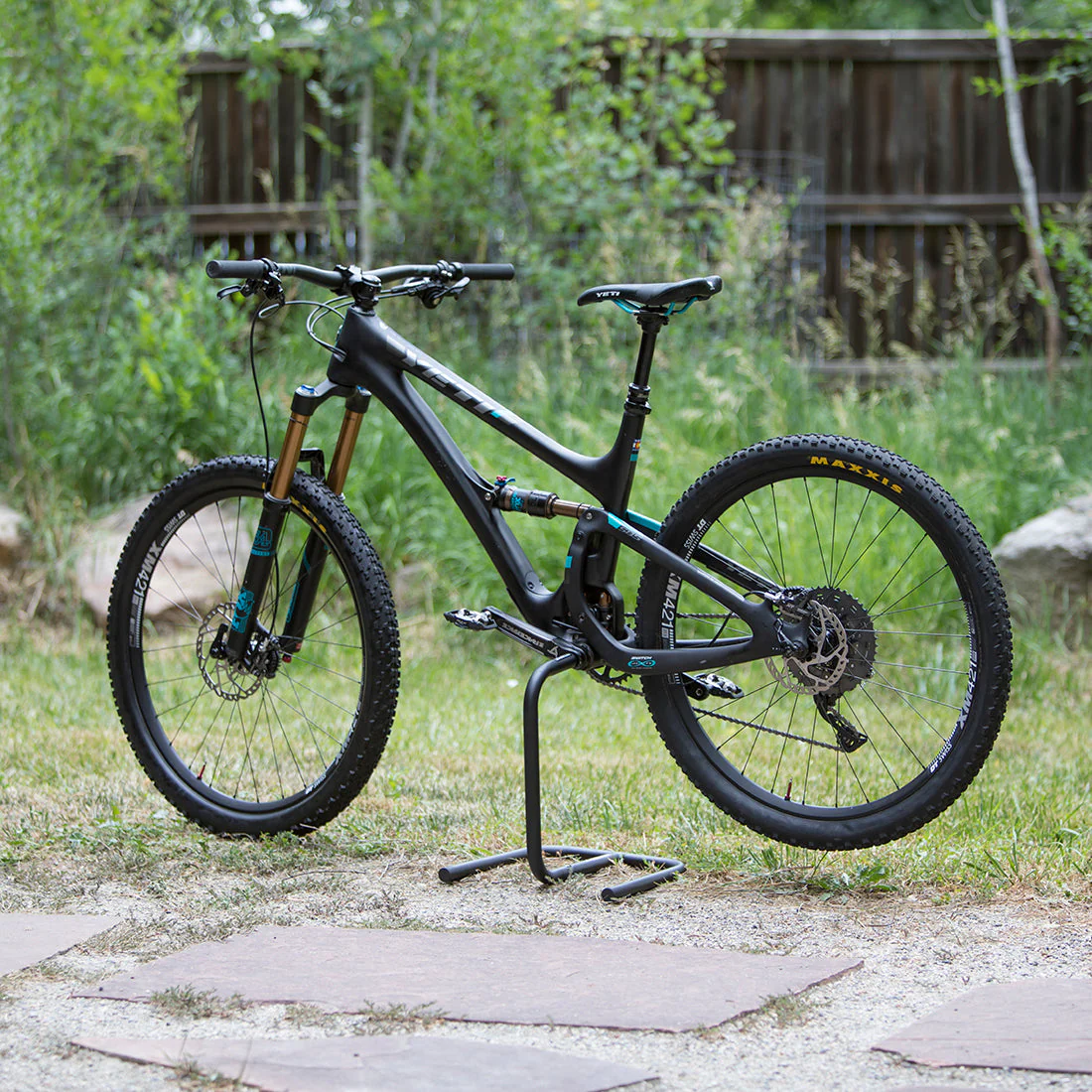 Scorpion Bike Stand - Black - Image 10